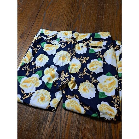 Size 8 7th Avenue Suiting Collection New York Co Blue Yellow White Floral Capris - Picture 4 of 4